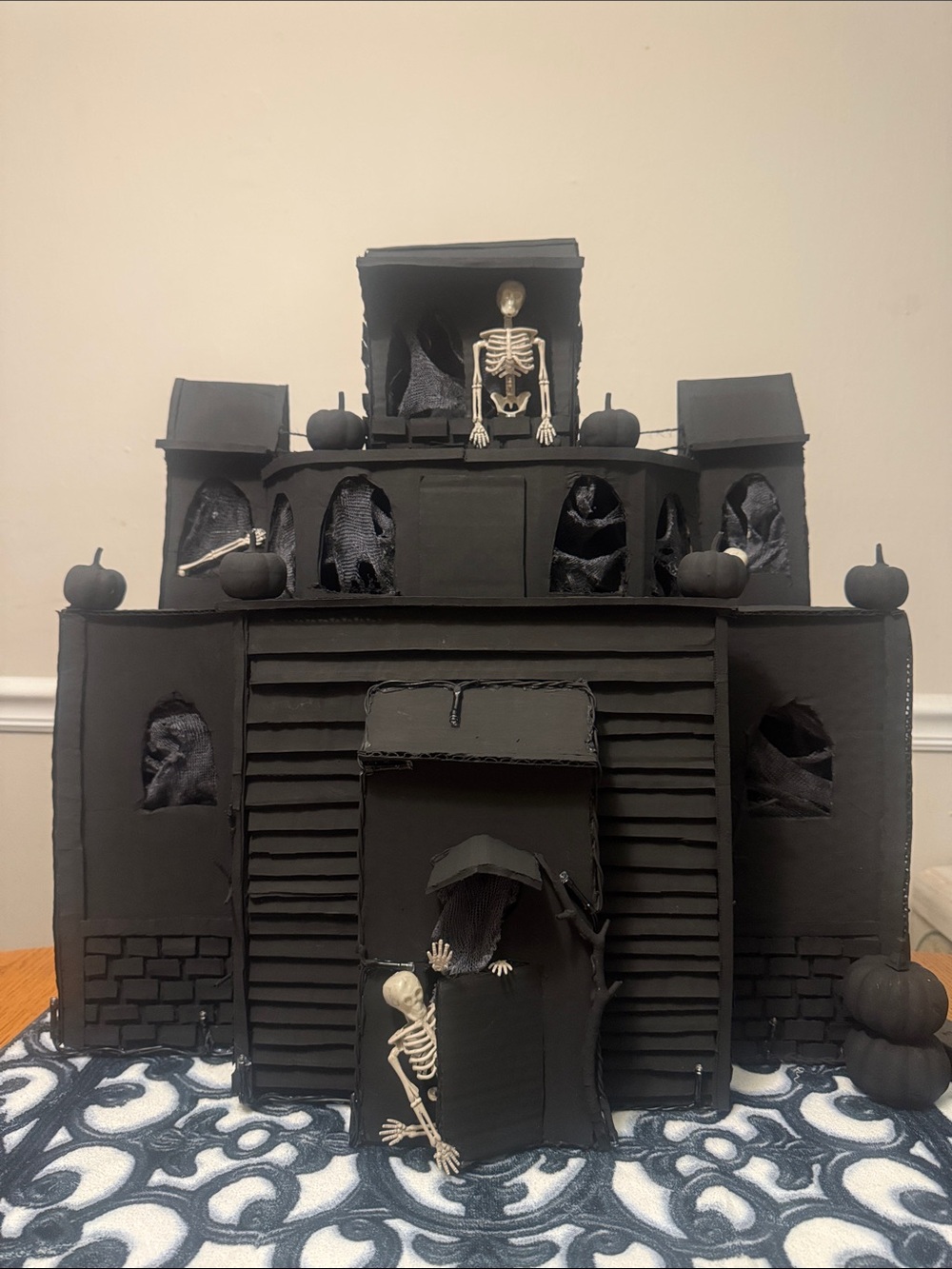 🎃Black Haunted House Home Decor🎃